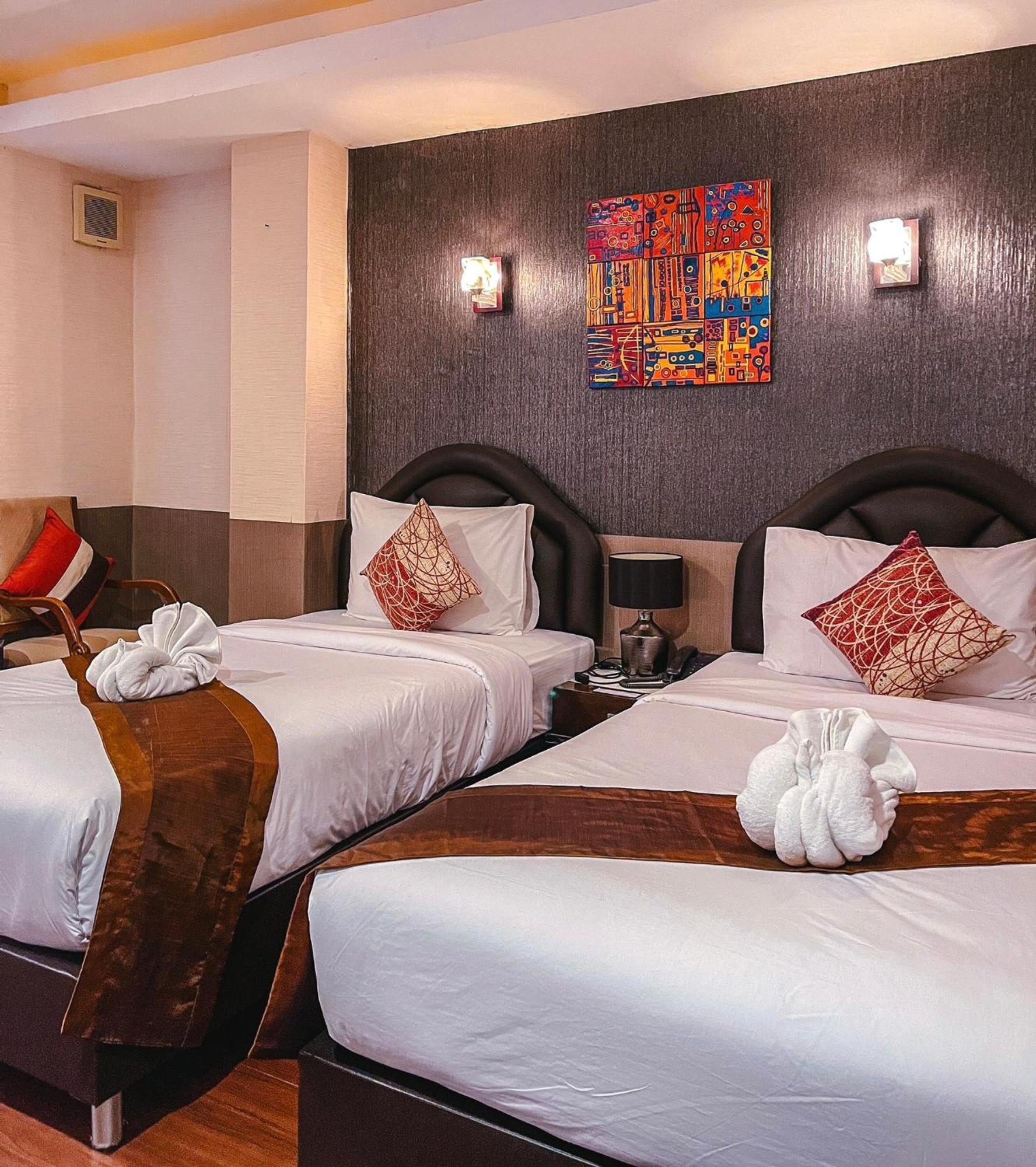 Khách sạn Baik 3*